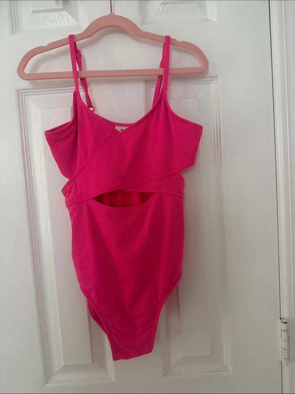 NWOT art class Hot Pink One-Piece Swimsuit with Midriff Cutout